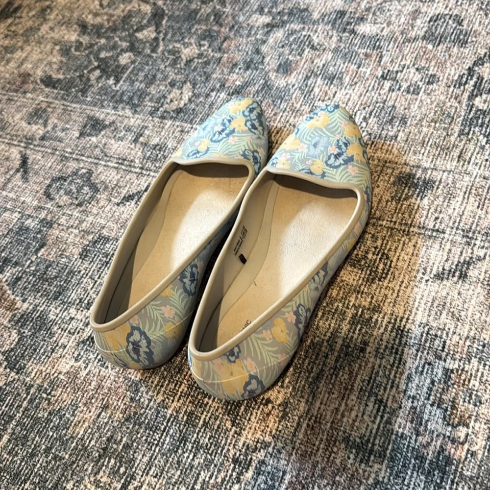 Crocs Eve Graphic Floral Flat size 6 - Picture 5 of 5